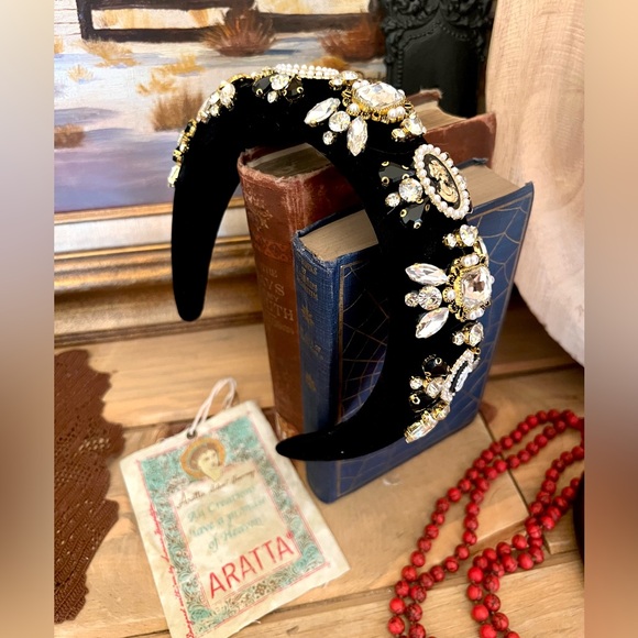New! Aratta Silent Journey Cameo Black Velvet Statement Bling Headband